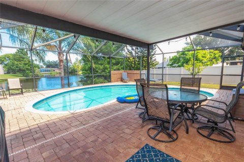 Villa ou maison à vendre à New Port Richey, Floride: 2 chambres, 95.32 m2 № 2408544 - photo 3