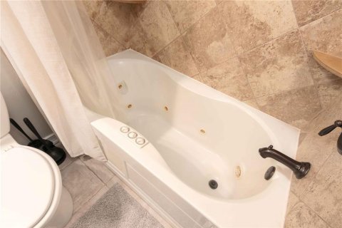 Villa ou maison à vendre à New Port Richey, Floride: 2 chambres, 95.32 m2 № 2408544 - photo 17