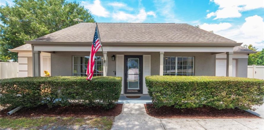 Villa ou maison à New Port Richey, Floride 2 chambres, 95.32 m2 № 2408544