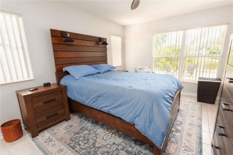 Villa ou maison à vendre à New Port Richey, Floride: 2 chambres, 95.32 m2 № 2408544 - photo 12