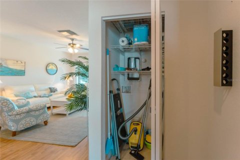 Купить таунхаус в Ротонда, Флорида 6 комнат, 106м2, № 2109098 - фото 20