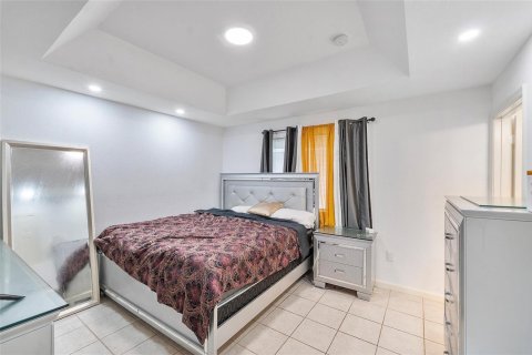 Condo in Homestead, Florida, 3 bedrooms № 2260373 - photo 6