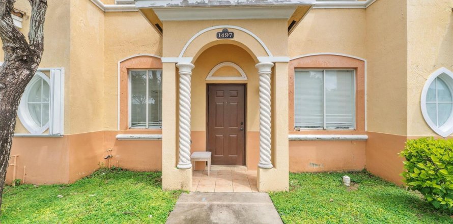 Condo in Homestead, Florida, 3 bedrooms № 2260373