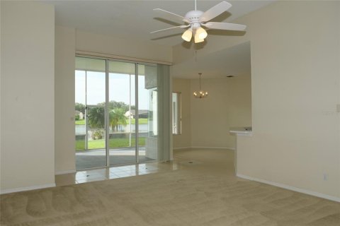 House in Orlando, Florida 3 bedrooms, 247.49 sq.m. № 1834738 - photo 5