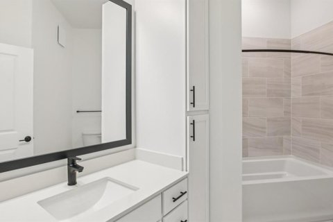 Снять в аренду квартиру в Тампа, Флорида 5 комнат, 71.07м2, № 1833243 - фото 11