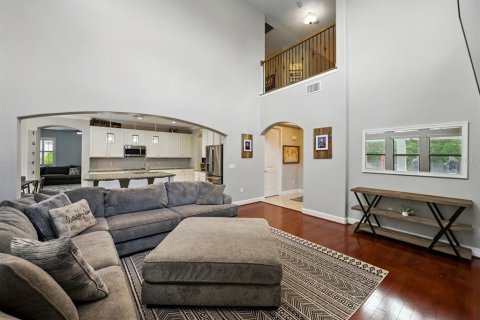House in Tampa, Florida 4 bedrooms, 305.74 sq.m. № 1673409 - photo 22