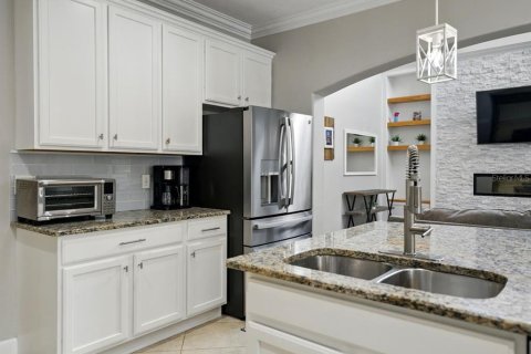 House in Tampa, Florida 4 bedrooms, 305.74 sq.m. № 1673409 - photo 25