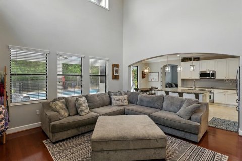 House in Tampa, Florida 4 bedrooms, 305.74 sq.m. № 1673409 - photo 21