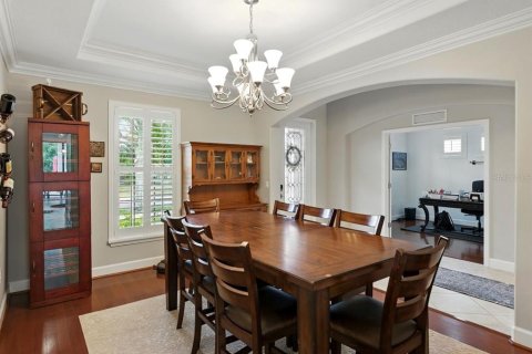House in Tampa, Florida 4 bedrooms, 305.74 sq.m. № 1673409 - photo 11