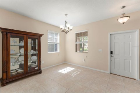 Townhouse in Winter Garden, Florida 3 bedrooms, 162.39 sq.m. № 1800614 - photo 8