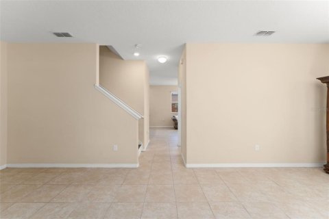 Townhouse in Winter Garden, Florida 3 bedrooms, 162.39 sq.m. № 1800614 - photo 7
