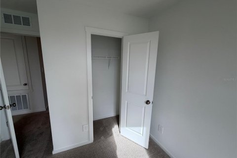 Touwnhouse à louer à Winter Haven, Floride: 3 chambres, 132.2 m2 № 2410568 - photo 8