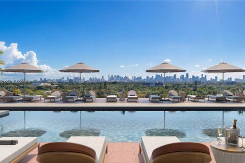 Condominio en venta en Miami, Florida, 2 dormitorios, 89.19 m2 № 2167910 - foto 10