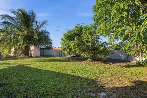 Casa en venta en Deerfield Beach, Florida, 4 dormitorios, 204.2 m2 № 2251471 - foto 3