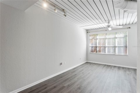 Condominio en venta en Tampa, Florida, 1 dormitorio, 73.3 m2 № 1408100 - foto 9
