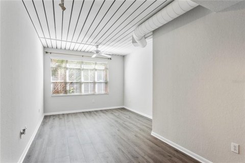 Condominio en venta en Tampa, Florida, 1 dormitorio, 73.3 m2 № 1408100 - foto 11