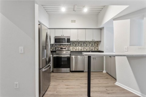 Condominio en venta en Tampa, Florida, 1 dormitorio, 73.3 m2 № 1408100 - foto 7
