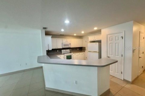 Adosado en alquiler en Kissimmee, Florida, 2 dormitorios, 128.76 m2 № 2114961 - foto 6