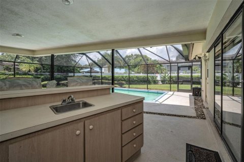 House in Tampa, Florida 4 bedrooms, 243.13 sq.m. № 1902295 - photo 29