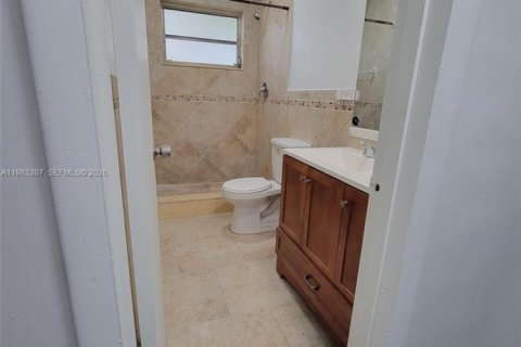 Снять в аренду кондоминиум в Майами, Флорида 2 спальни, 69.68м2, № 2047720 - фото 11