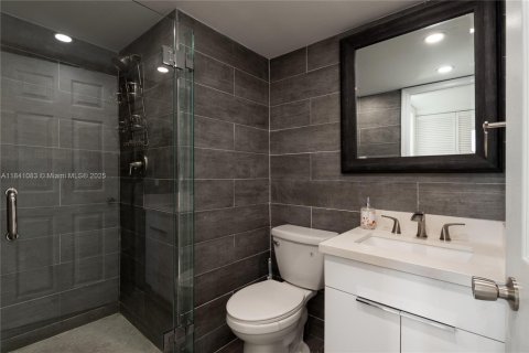 Condominio en venta en Miami, Florida, 3 dormitorios, 191.29 m2 № 1833877 - foto 15