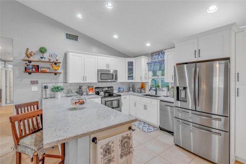 House in Tavernier, Florida 3 bedrooms, 130.99 sq.m. № 1449747 - photo 17