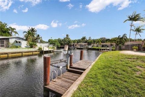 Villa ou maison à vendre à Oakland Park, Floride: 2 chambres, 117.06 m2 № 1950119 - photo 17