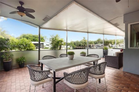 Villa ou maison à vendre à Oakland Park, Floride: 2 chambres, 117.06 m2 № 1950119 - photo 12