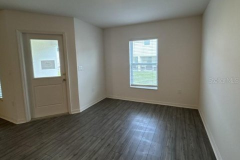 Touwnhouse à vendre à Tavares, Floride: 2 chambres, 150.13 m2 № 2399491 - photo 11