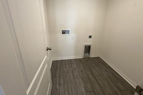 Touwnhouse à vendre à Tavares, Floride: 2 chambres, 150.13 m2 № 2399491 - photo 6