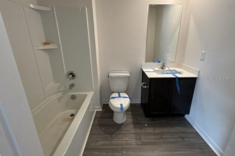Touwnhouse à vendre à Tavares, Floride: 2 chambres, 150.13 m2 № 2399491 - photo 3