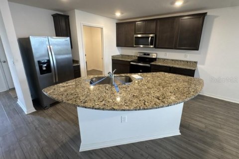 Touwnhouse à vendre à Tavares, Floride: 2 chambres, 150.13 m2 № 2399491 - photo 13