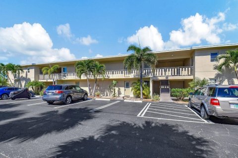 Condominio en Boynton Beach, Florida, 1 dormitorio  № 2258187