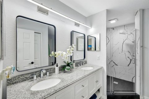 Casa en venta en Cape Coral, Florida, 4 dormitorios, 159.05 m2 № 2287685 - foto 23