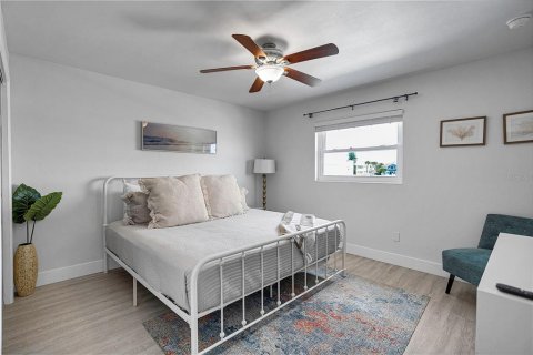 Immobilier commercial à vendre à Indian Rocks Beach, Floride: 6 chambres, 228.91 m2 № 1522021 - photo 7