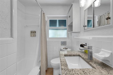 Immobilier commercial à vendre à Indian Rocks Beach, Floride: 6 chambres, 228.91 m2 № 1522021 - photo 11
