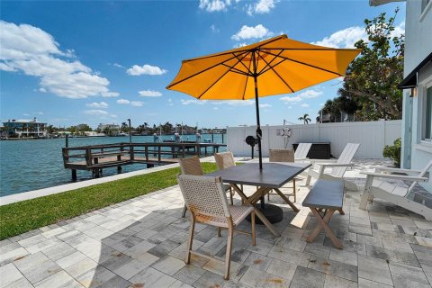 Immobilier commercial à vendre à Indian Rocks Beach, Floride: 6 chambres, 228.91 m2 № 1522021 - photo 30