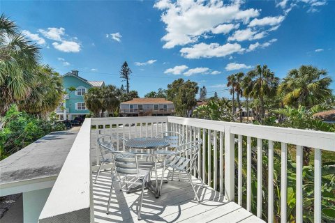 Immobilier commercial à vendre à Indian Rocks Beach, Floride: 6 chambres, 228.91 m2 № 1522021 - photo 26