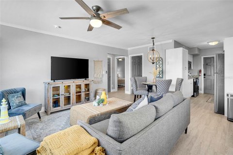 Immobilier commercial à vendre à Indian Rocks Beach, Floride: 6 chambres, 228.91 m2 № 1522021 - photo 19