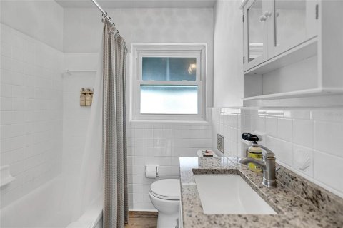 Immobilier commercial à vendre à Indian Rocks Beach, Floride: 6 chambres, 228.91 m2 № 1522021 - photo 23