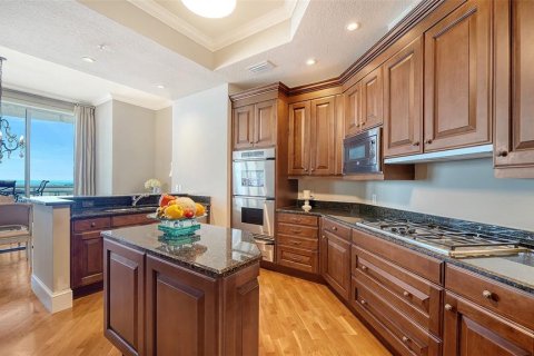 Condo in Sarasota, Florida, 4 bedrooms  № 2230432 - photo 17