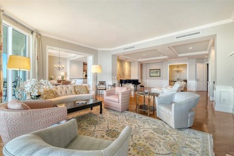 Condo in Sarasota, Florida, 4 bedrooms  № 2230432 - photo 9