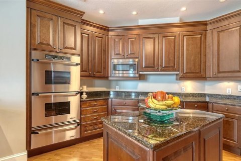 Condo in Sarasota, Florida, 4 bedrooms  № 2230432 - photo 18