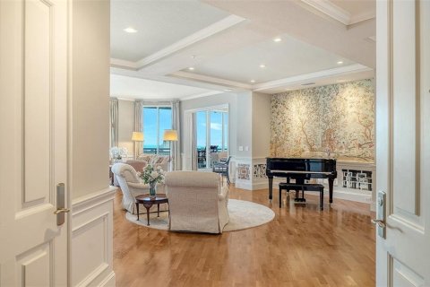 Condo in Sarasota, Florida, 4 bedrooms  № 2230432 - photo 6