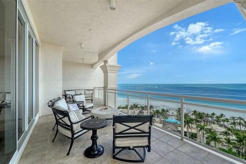 Condo in Sarasota, Florida, 4 bedrooms  № 2230432 - photo 16