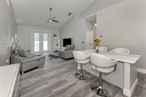 Villa ou maison à vendre à Lakewood Ranch, Floride: 3 chambres, 132.11 m2 № 1815018 - photo 7