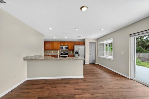 Casa en venta en Brandon, Florida, 3 dormitorios, 166.02 m2 № 1903749 - foto 17