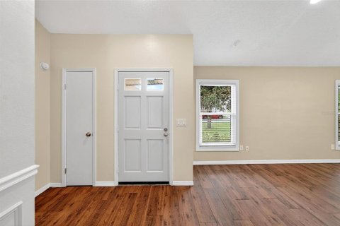 Casa en venta en Brandon, Florida, 3 dormitorios, 166.02 m2 № 1903749 - foto 4