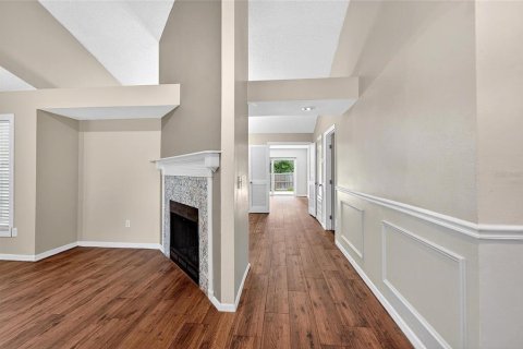 Casa en venta en Brandon, Florida, 3 dormitorios, 166.02 m2 № 1903749 - foto 10