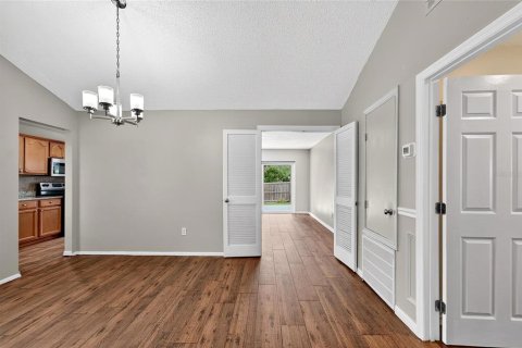 Casa en venta en Brandon, Florida, 3 dormitorios, 166.02 m2 № 1903749 - foto 14